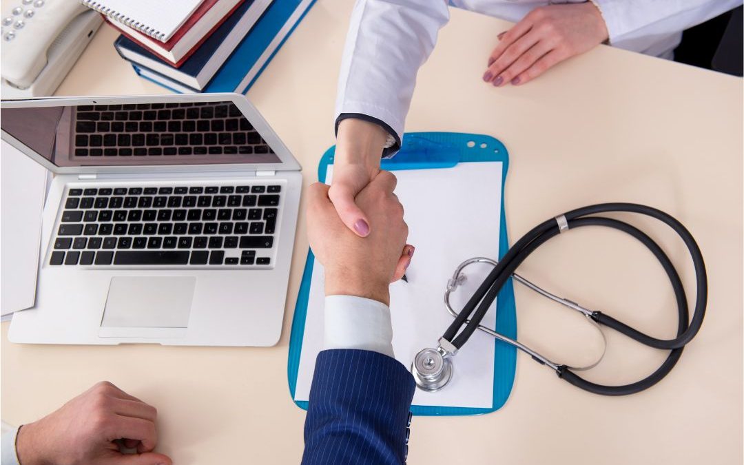 Vuelta a la rutina: ¿tienes al día tu seguro de salud familiar?